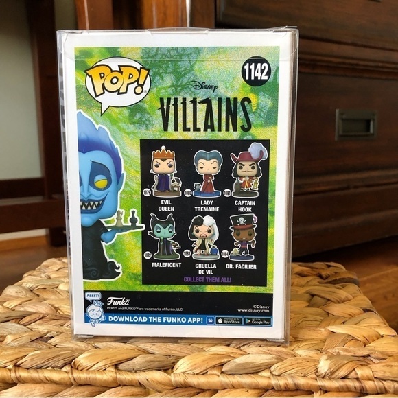 Funko Pop Disney: Villains: Hercules: Hades with Chess Board #1142 - Picture 3 of 5